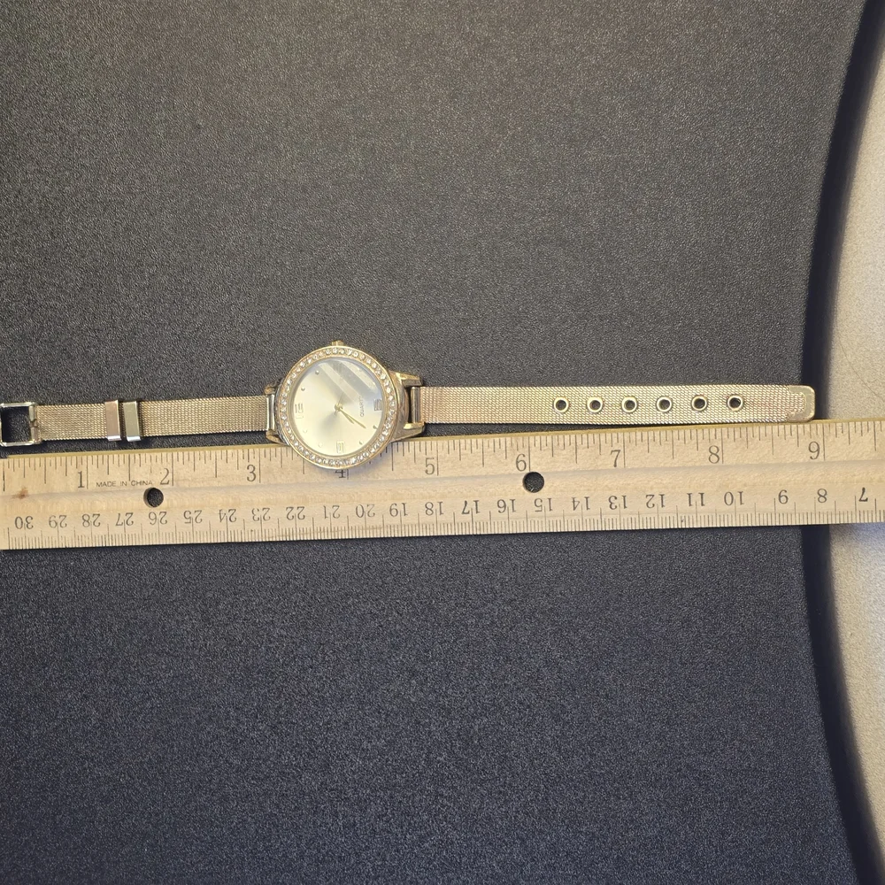 Gold-tone Crystal Accent Mesh Strap Watch, Vintage 90s.